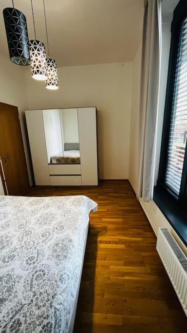 Apartment Holesovice, Garden, Garage 布拉格 外观 照片