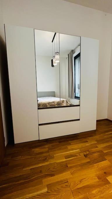 Apartment Holesovice, Garden, Garage 布拉格 外观 照片